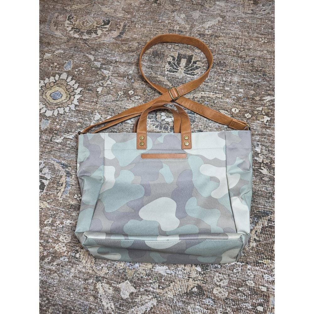 Thirty One Step Up Tote Soft Camo Crossbody Everyday Utility Bag